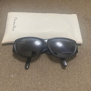 Christian Dior 2999 94F sunglasses, black frame and iconic silhouette VINTAGE